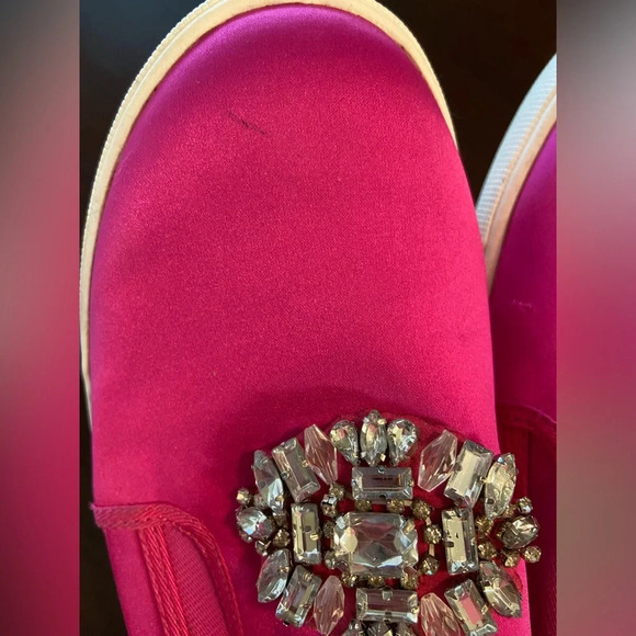 Badgley Mischka PINK SATIN Delight Jewel Ornament Slip On Sneakers Women's Sz 5 - Picture 5 of 11